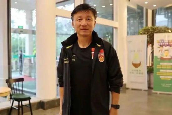 业余经验的女职员